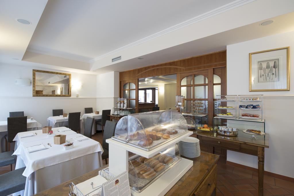 Hotel Villa Colico Buitenkant foto