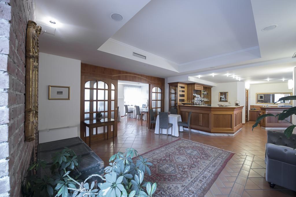 Hotel Villa Colico Buitenkant foto